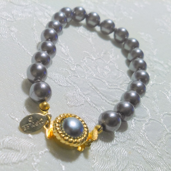 Carolee Black Glass Pearl Hand Knotted Bracelet - Picture 2 of 4